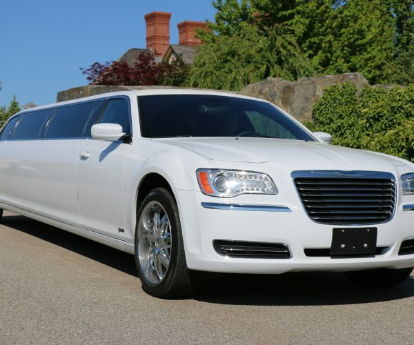 Lincoln MKT Stretch Limo